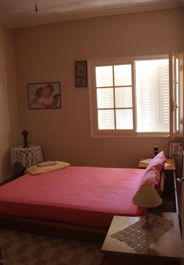 Family House Apartment กาลามาตา ภายนอก รูปภาพ