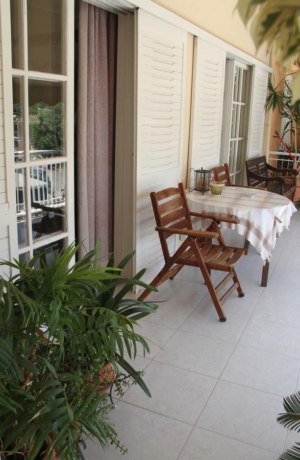 Family House Apartment กาลามาตา ภายนอก รูปภาพ